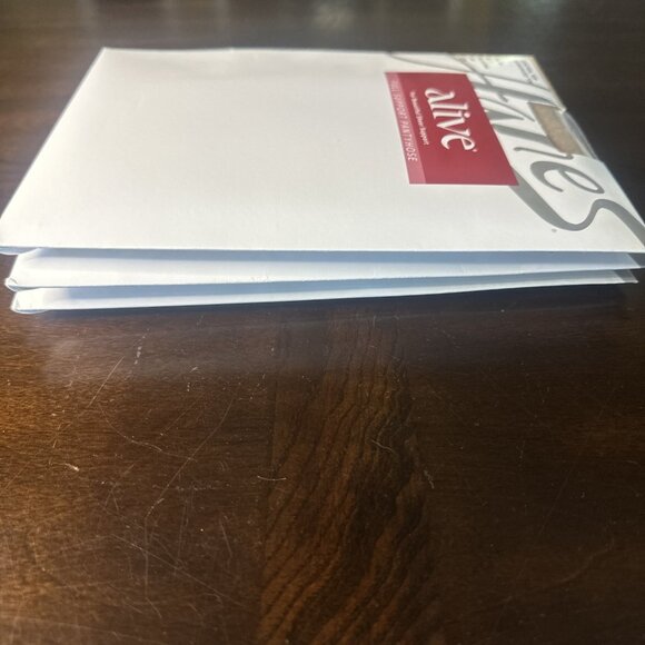 3x Hanes Alive Full Support Control Top Pantyhose Sz C Multiple Colors READ - Picture 10 of 10